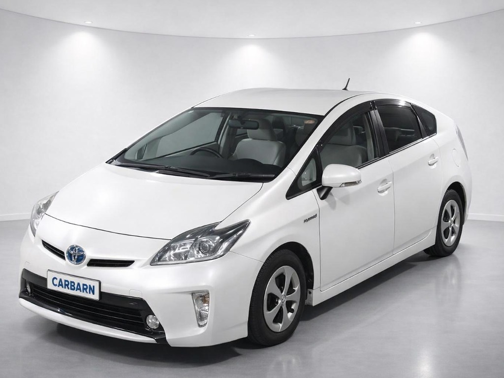 2013 Toyota Prius S Hybrid front exterior at Carbarn Lidcombe photo 2