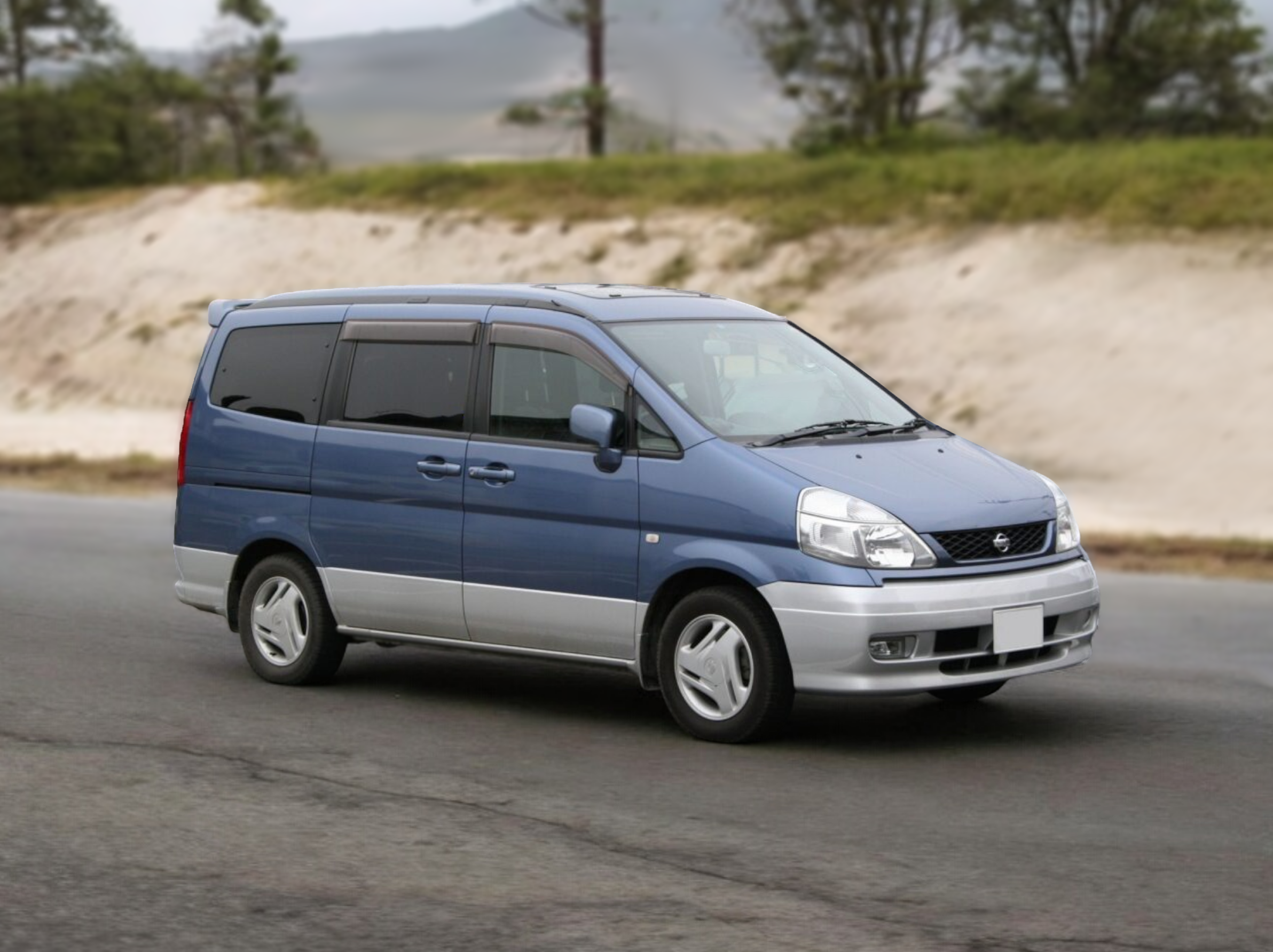nissan serena hybrid