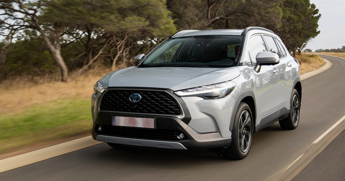 corolla-cross-vs.-mazda-cx-30