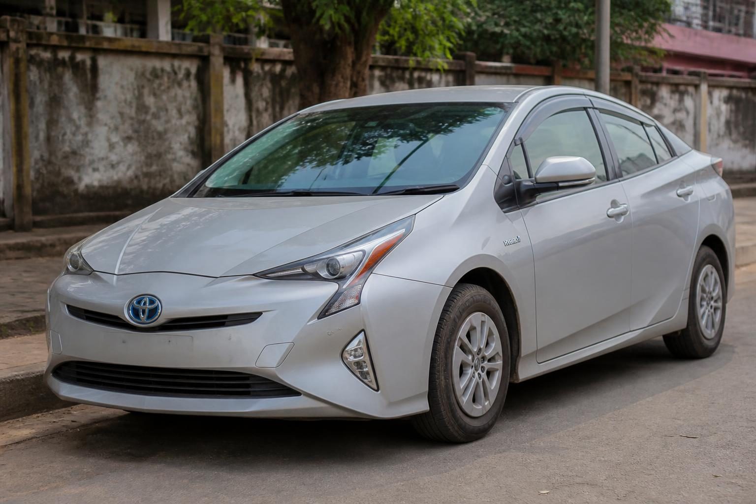 2017 Toyota Prius — used car available in Tanzania