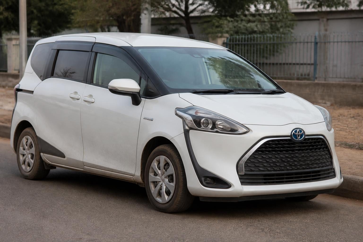 2016 Toyota Sienta — used car available in South Sudan