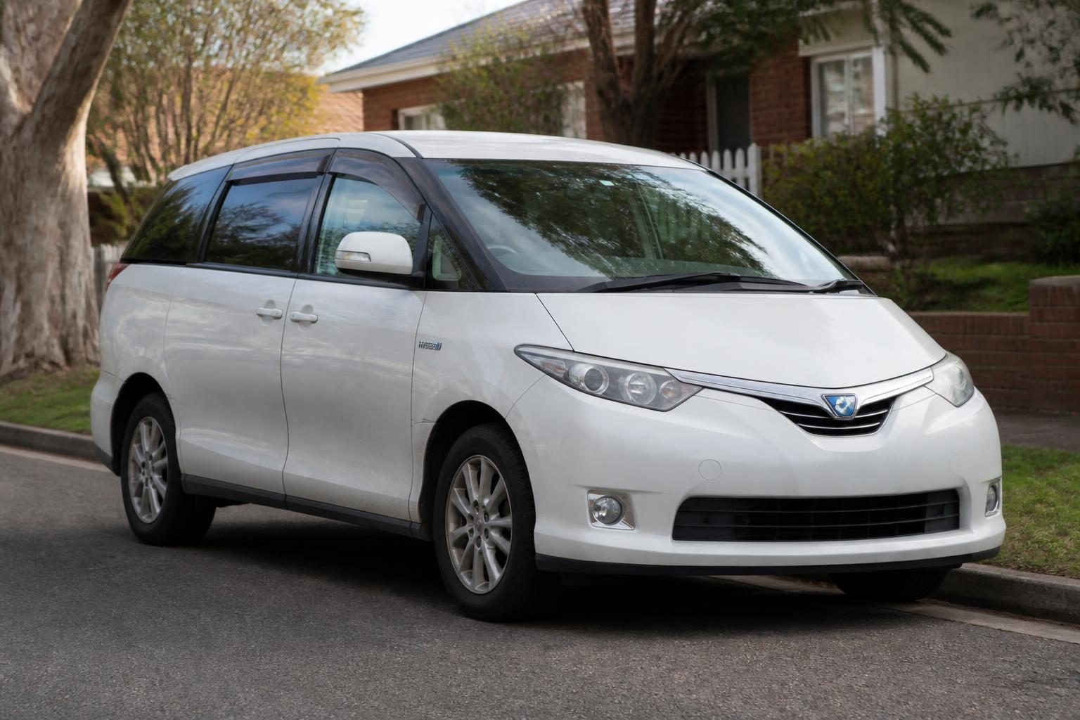 2014 Toyota Estima — used car available in Australia