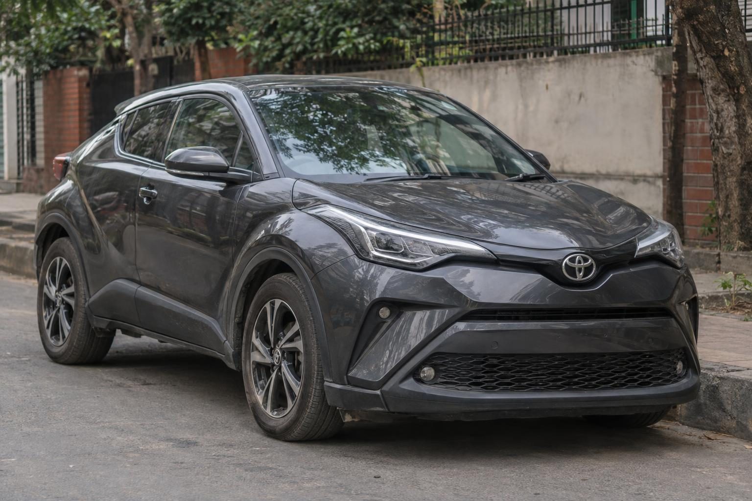 2022 Toyota C-HR — used car available in Bangladesh