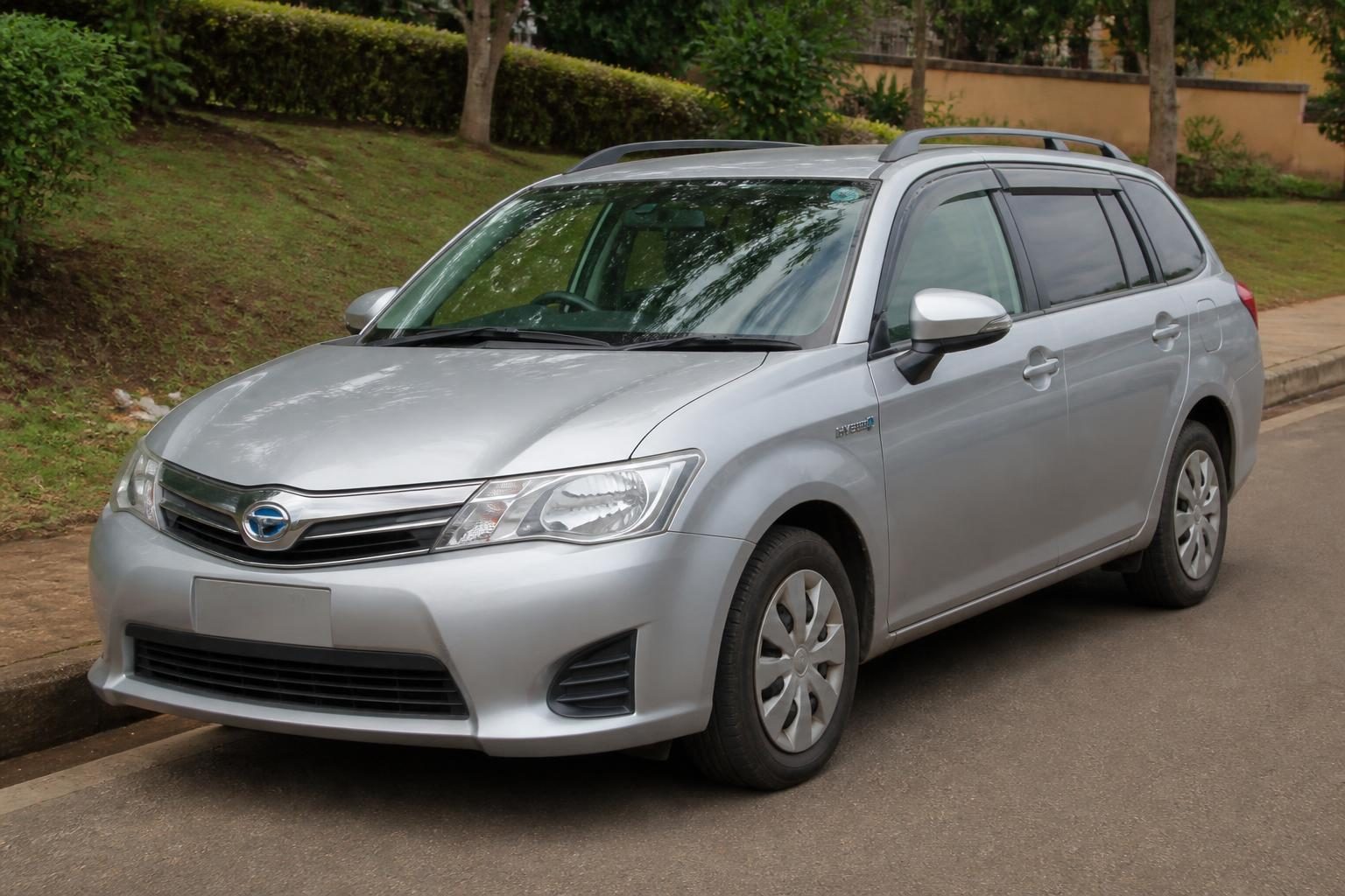 2013 TOYOTA Corolla Fielder — used car available in Uganda