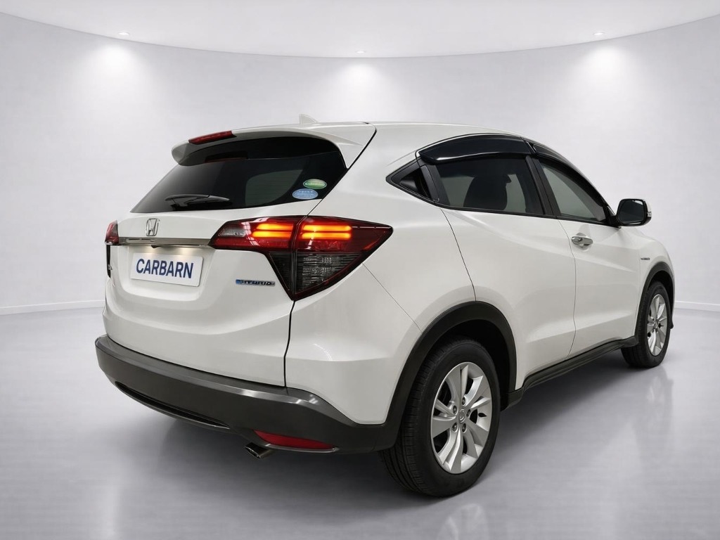 2019 Honda Vezel X rear exterior photo 3