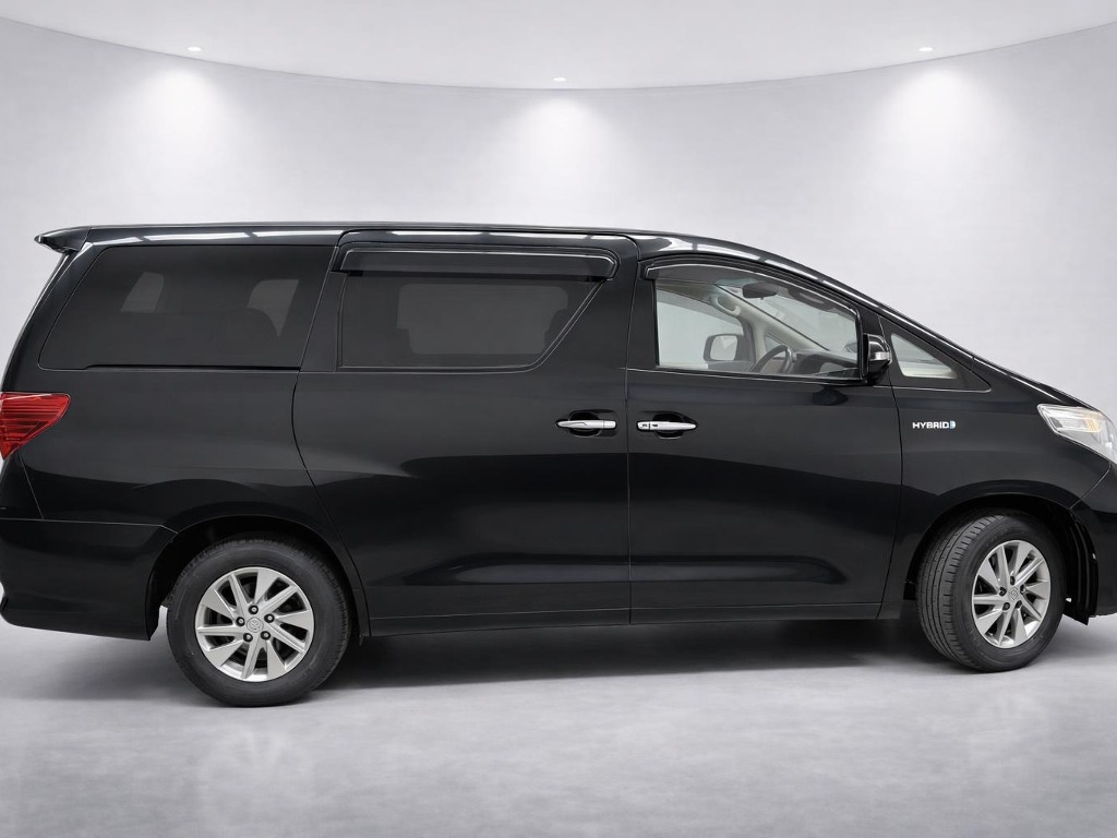 2013 Toyota Alphard Hybrid X 4WD side exterior photo 2