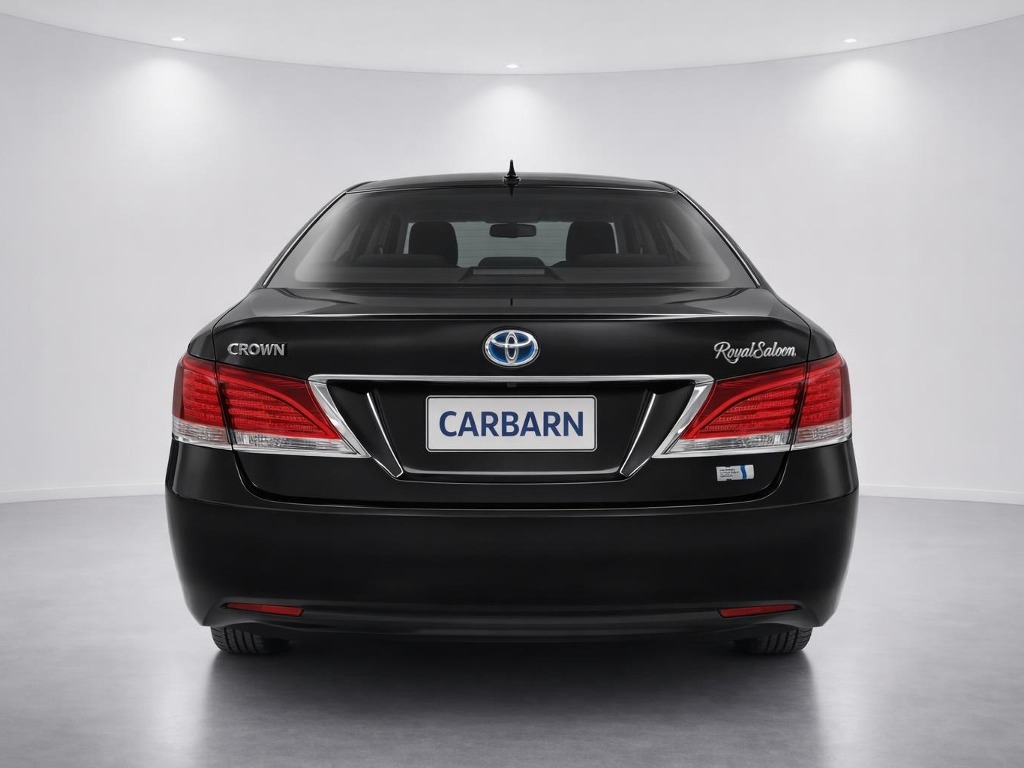 2015 Toyota Crown Royal Saloon vehicle photo photo 5