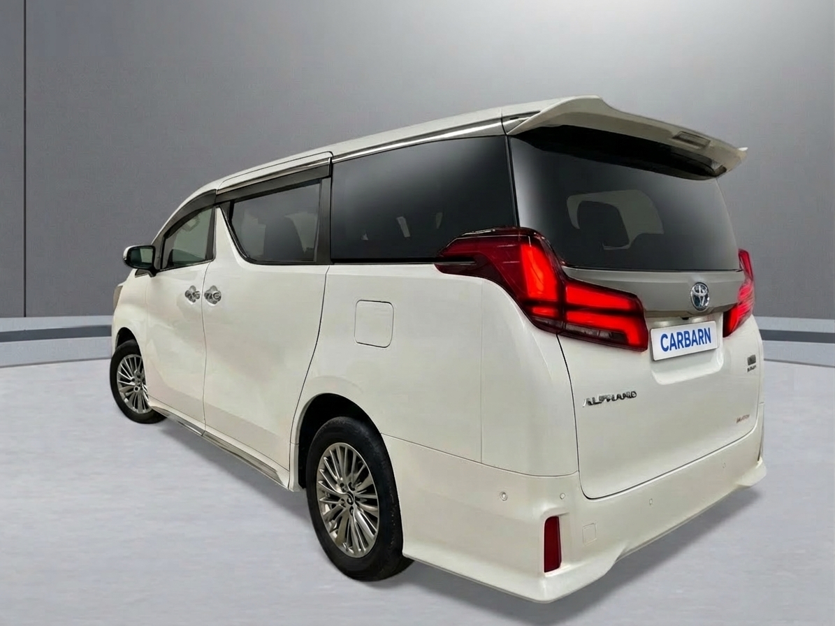 2021 Toyota Alphard S-Type 4WD Gold II vehicle photo photo 4
