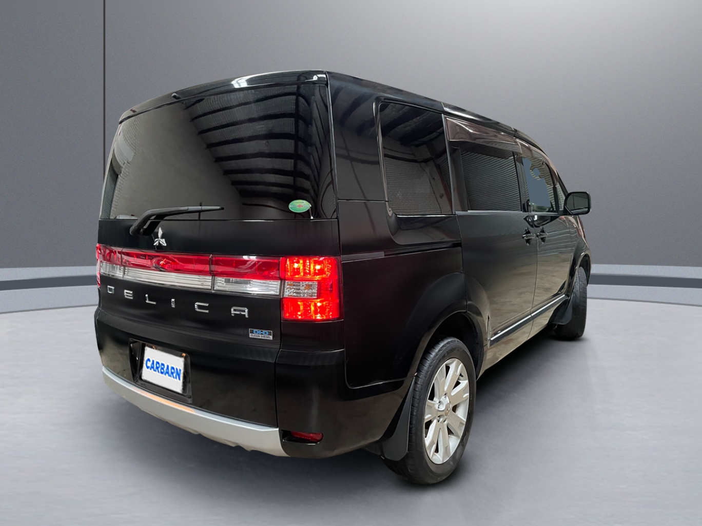 2013 Mitsubishi Delica vehicle photo photo 6