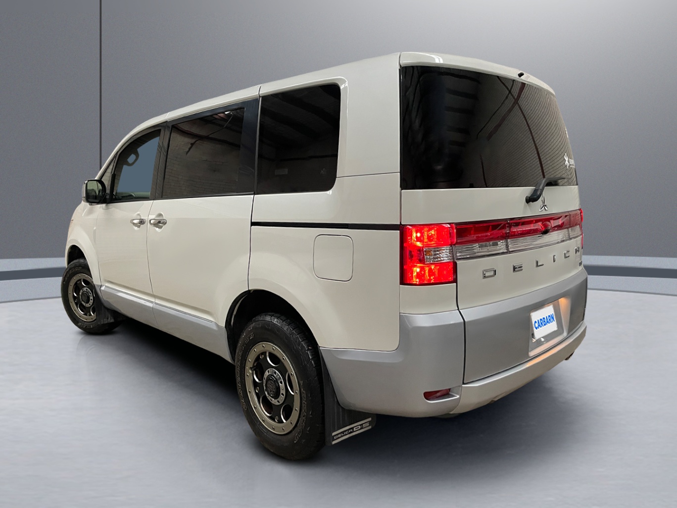 2015 Mitsubishi Delica D:5 D Power Package vehicle photo photo 4