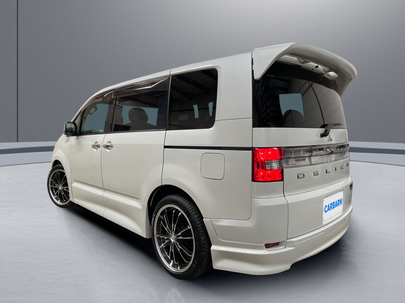 2010 Mitsubishi Delica 2.4 L Wagon 7-Seater, CV5W, 4B12 vehicle photo photo 4