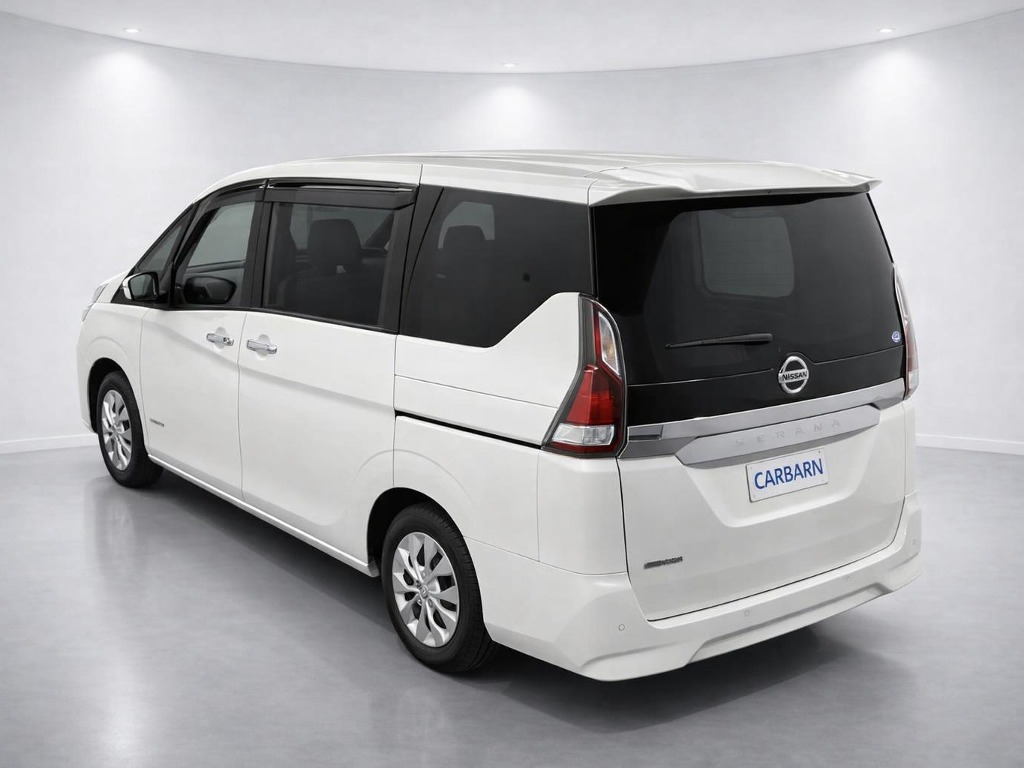 2021 Nissan Serena XV rear exterior