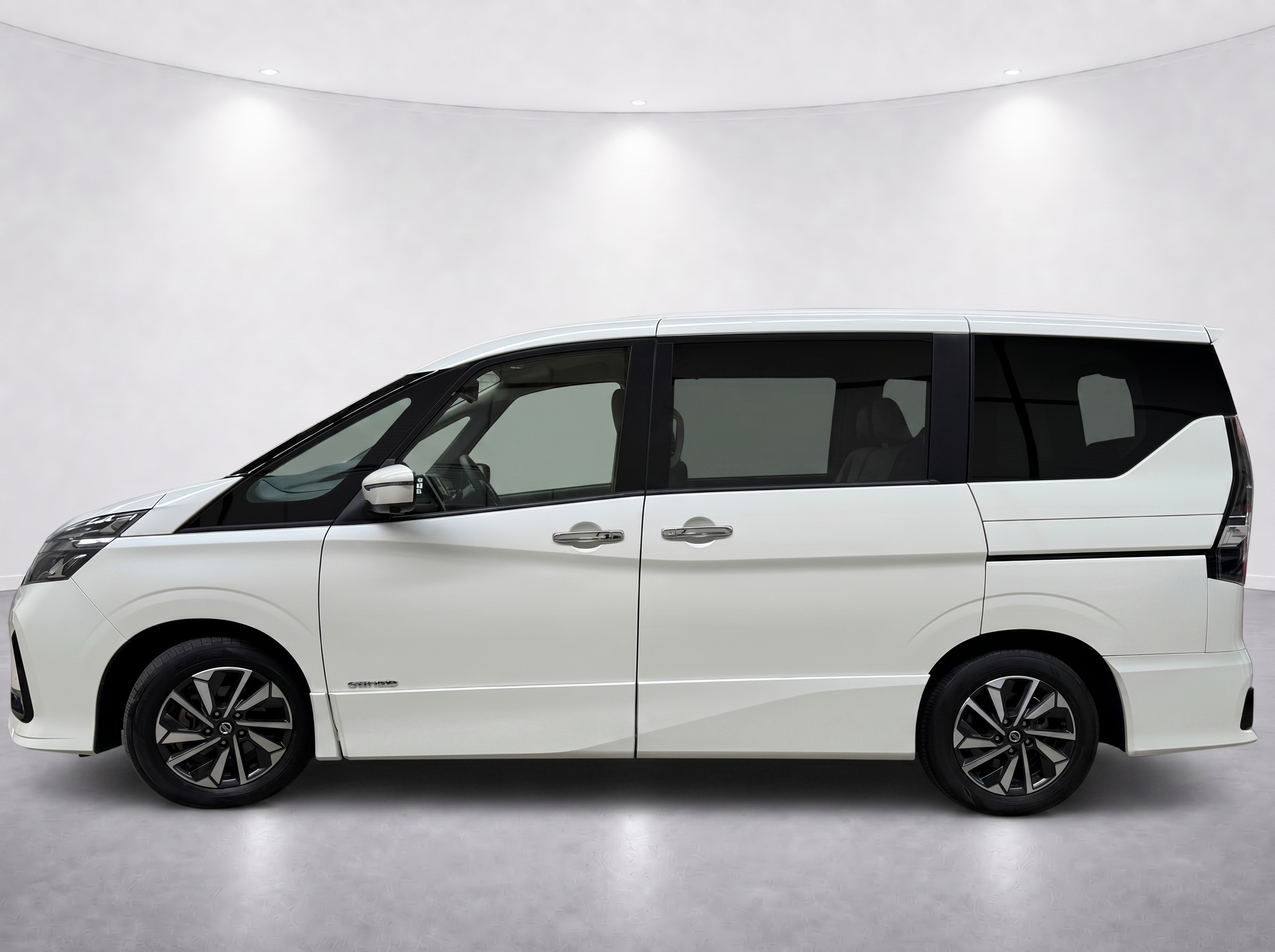 2021 Nissan Serena Highway Star V vehicle photo photo 3