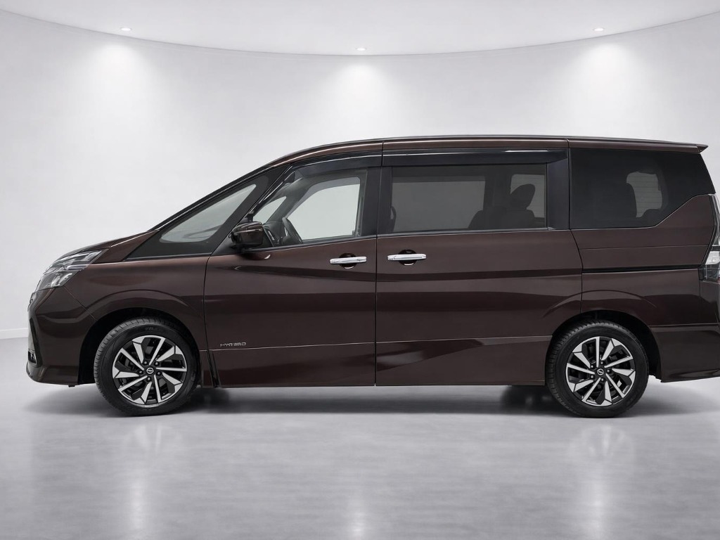 2021 Nissan Serena Highway Star V side exterior