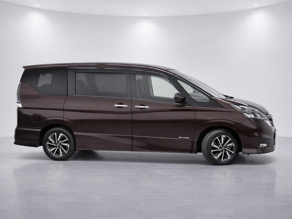 2021 Nissan Serena Highway Star V side exterior photo 2