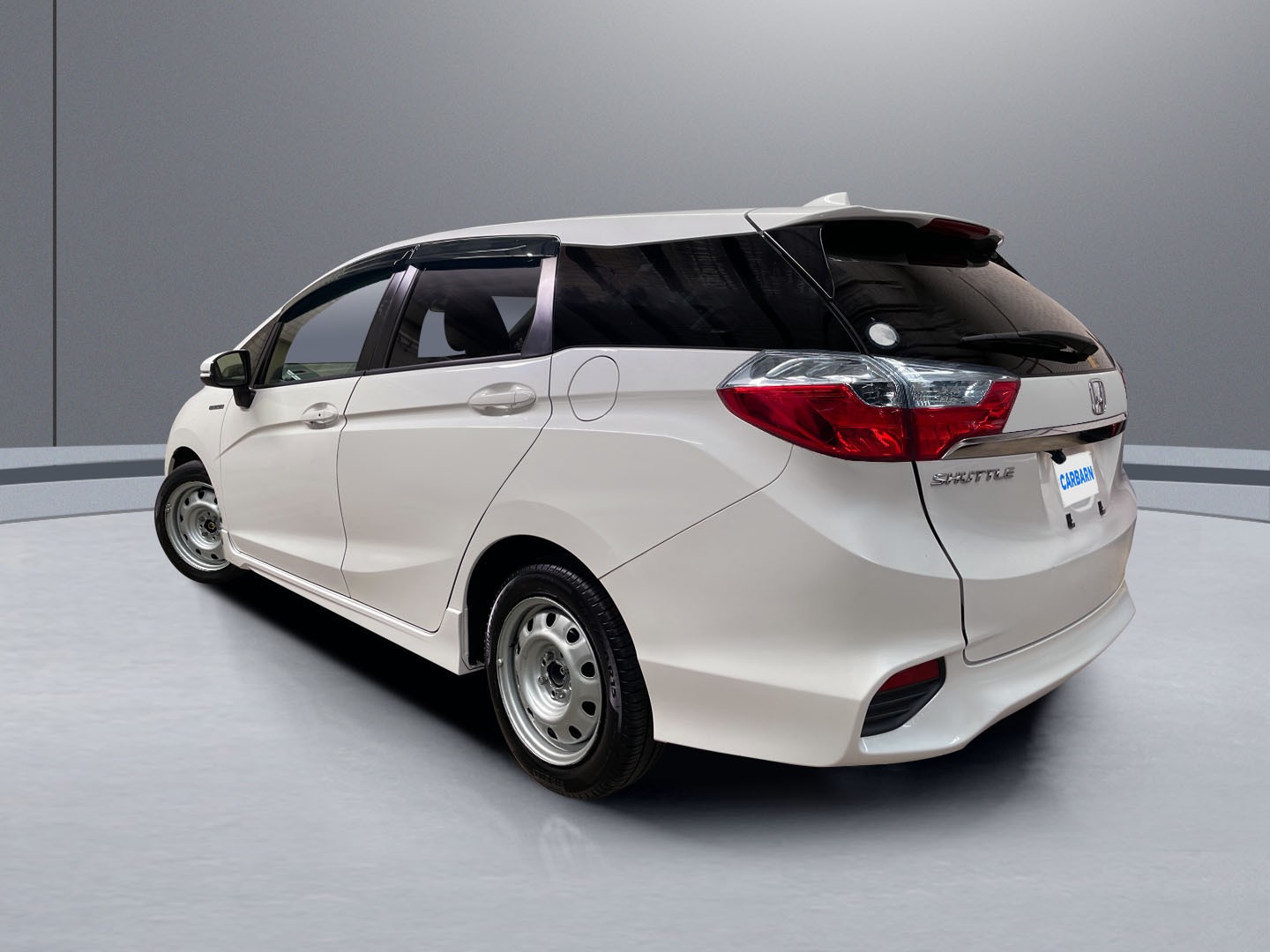 2016 Honda Shuttle Hybrid vehicle photo photo 4