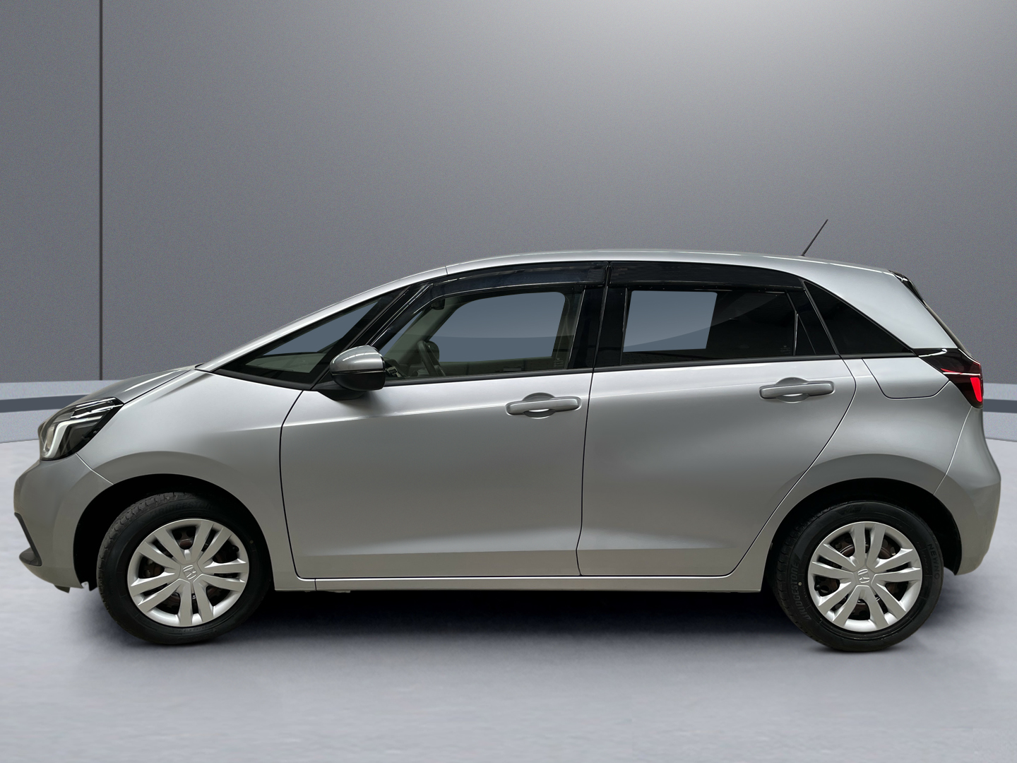 2020 Honda Fit E:hev Basic vehicle photo photo 3