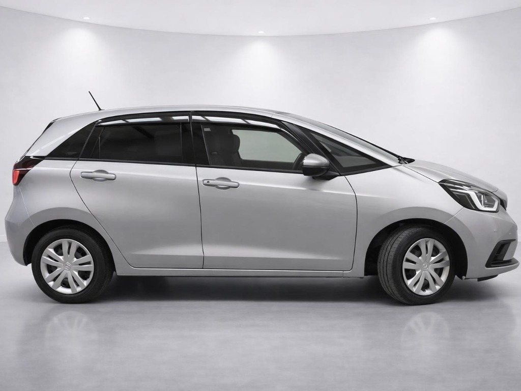 2020 Honda Fit E:hev Basic vehicle photo photo 7