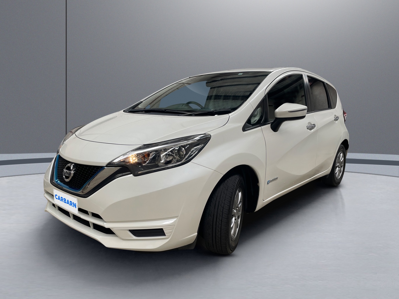 2017 Nissan Note e-POWER X vehicle photo photo 2