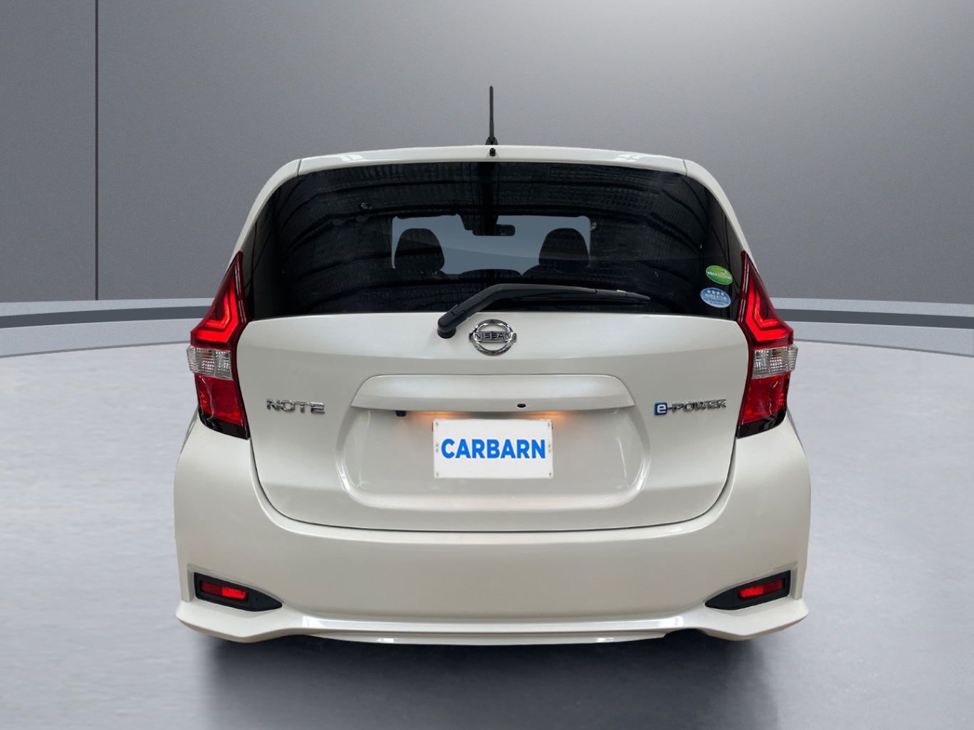 2017 Nissan Note e-POWER X vehicle photo photo 5