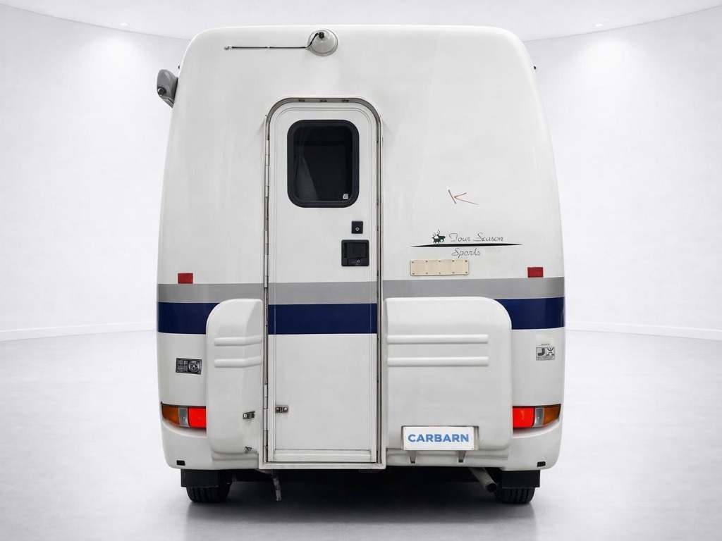 1999 Mitsubishi Strada 4WD rear exterior