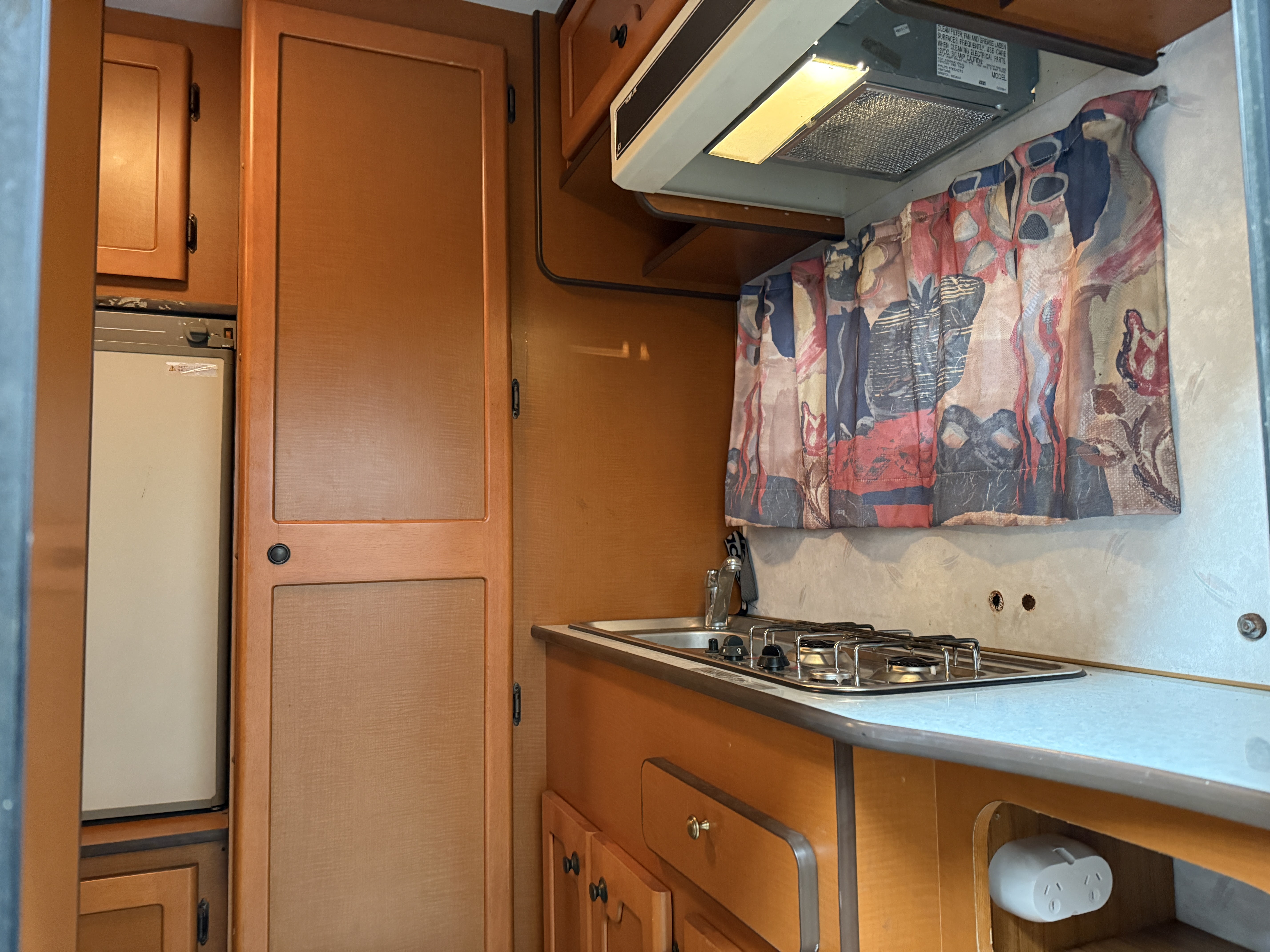 1999 Toyota Camroad Motorhome vehicle photo photo 6