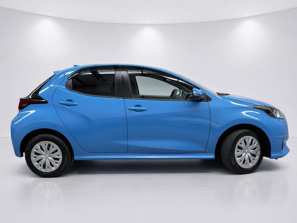 2022 Toyota Yaris Hybrid G vehicle photo photo 7