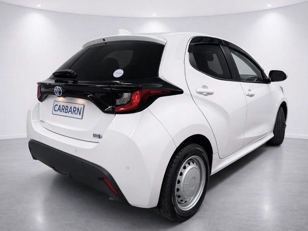 2023 Toyota Yaris Hybrid X 4WD vehicle photo photo 6