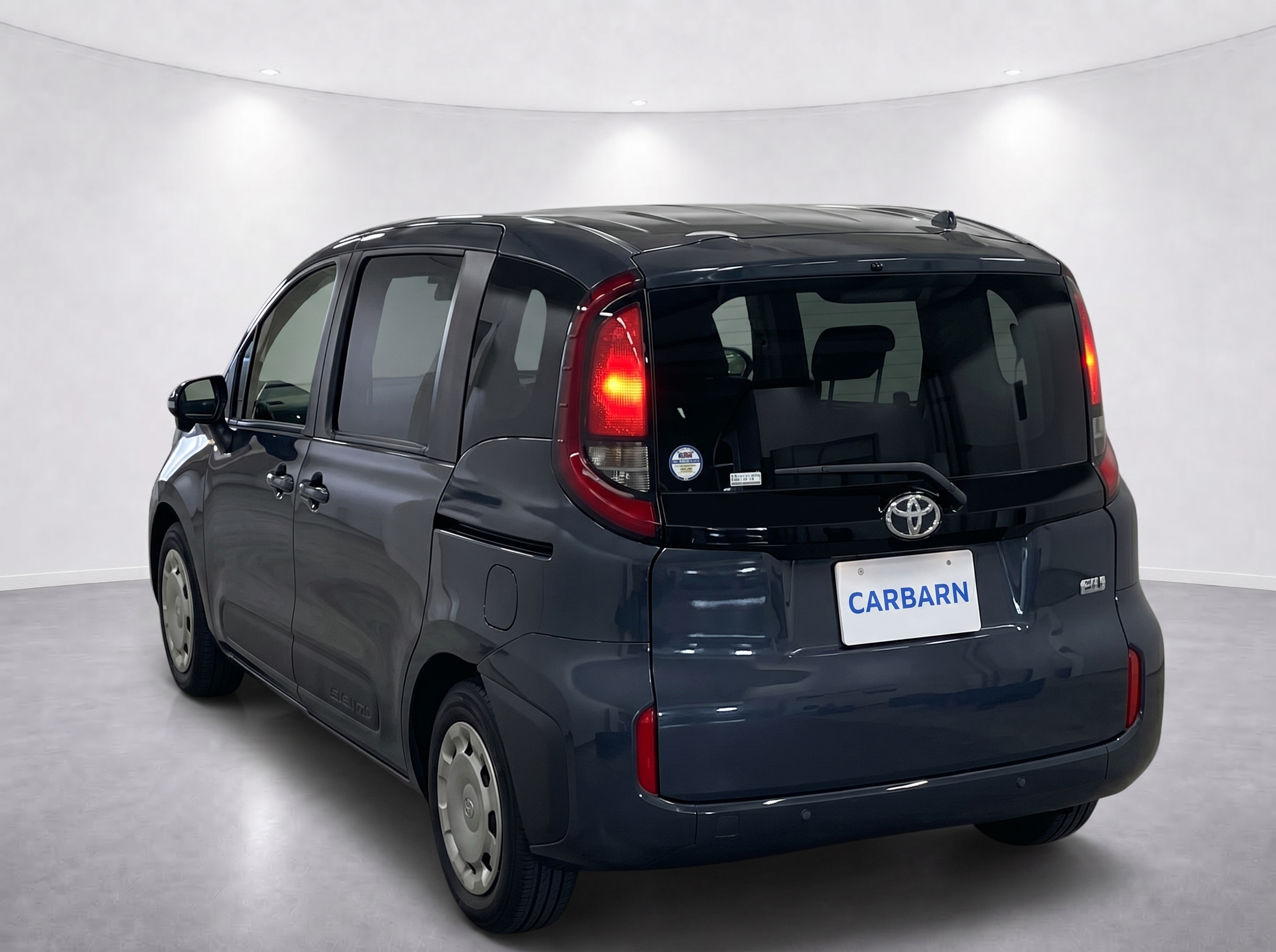 2023 Toyota Sienta Hybrid G vehicle photo photo 2