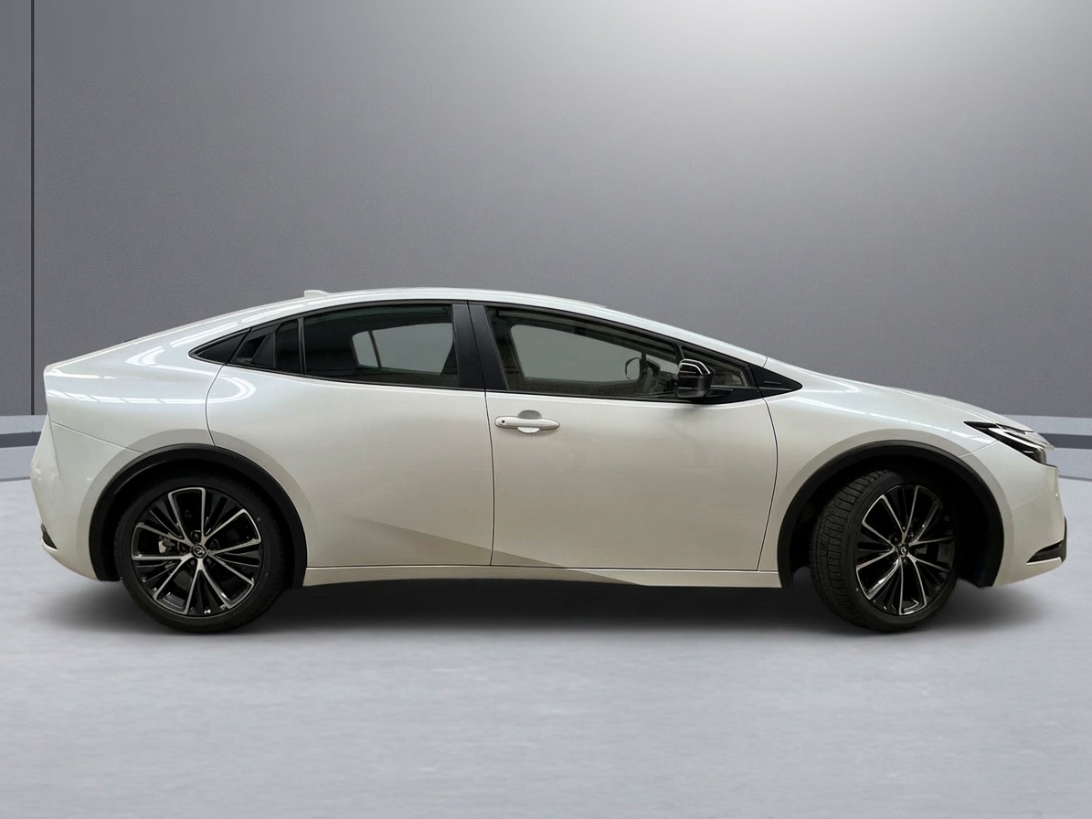 2024 Toyota Prius G 4WD vehicle photo photo 7