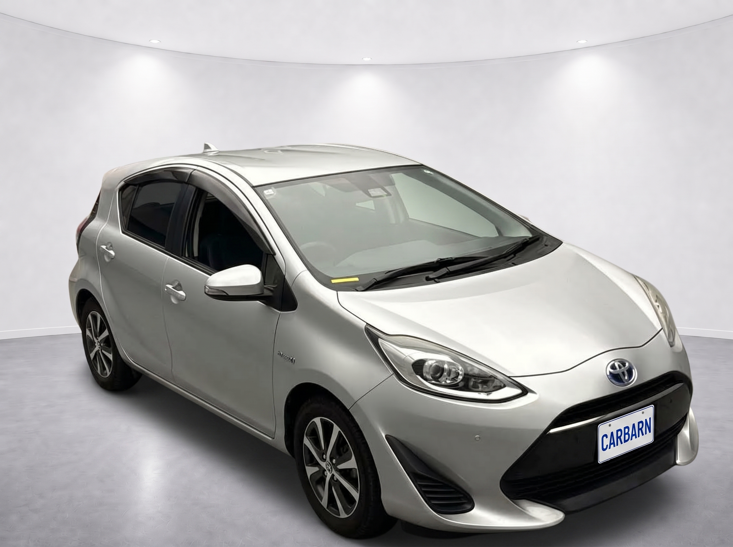 2019 TOYOTA aqua Hybrid