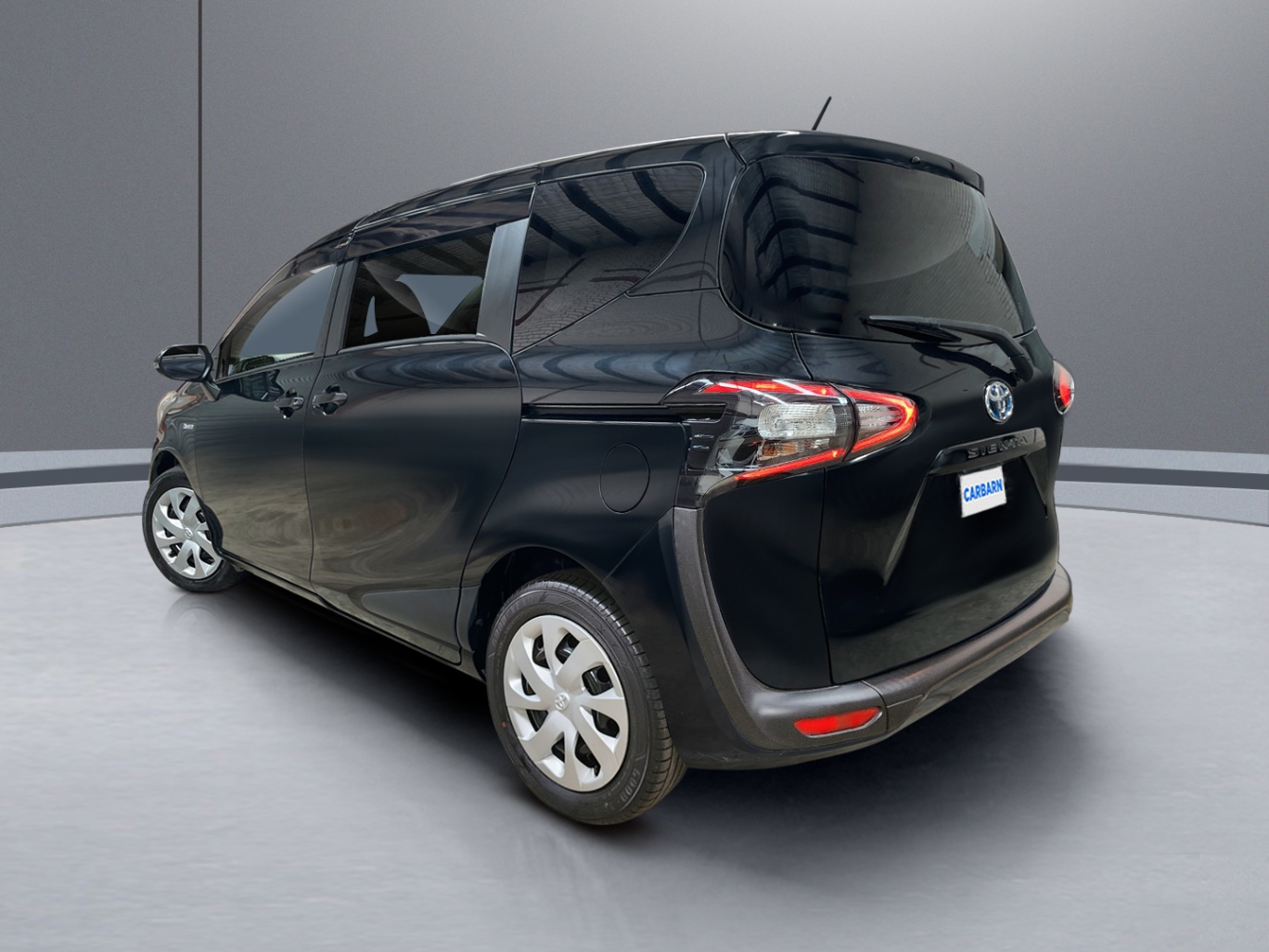 2015 Toyota Sienta G Hybrid vehicle photo photo 4