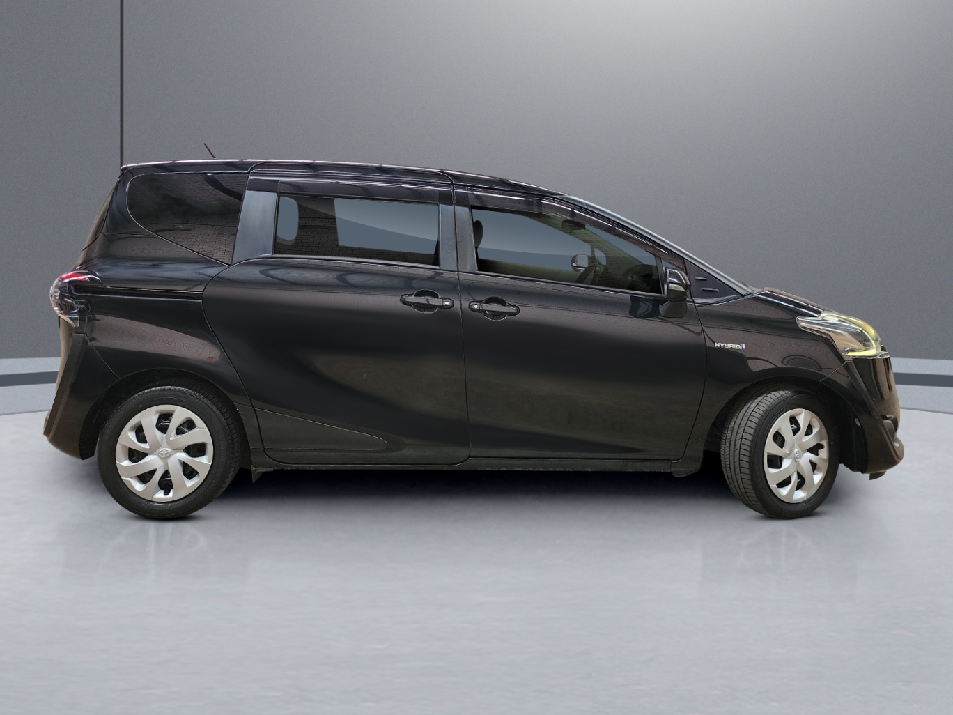 2015 Toyota Sienta G Hybrid vehicle photo photo 7