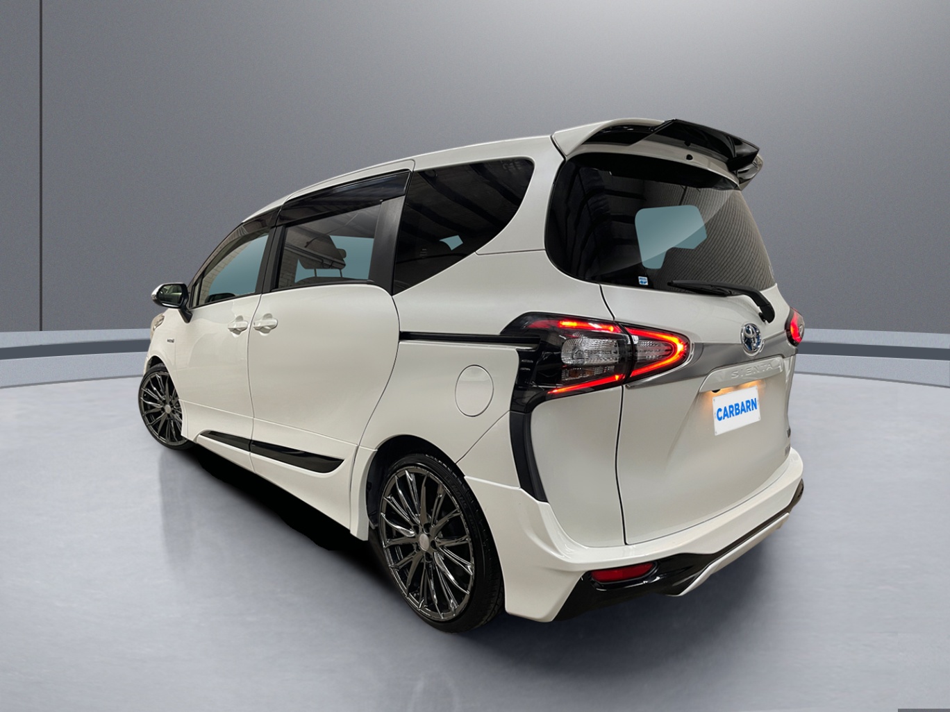 2015 Toyota Sienta Hybrid Wagon 1.5L NHP170, 1NZ-FXE vehicle photo photo 4