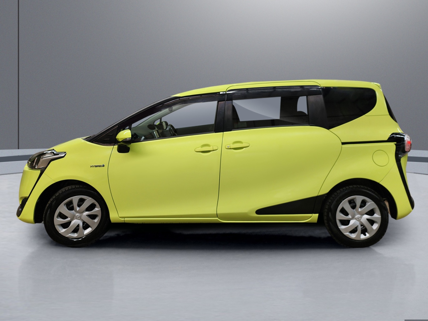 2018 Toyota Sienta Hybrid Wagon 1.5L NHP170, 1NZ-FXE vehicle photo photo 3