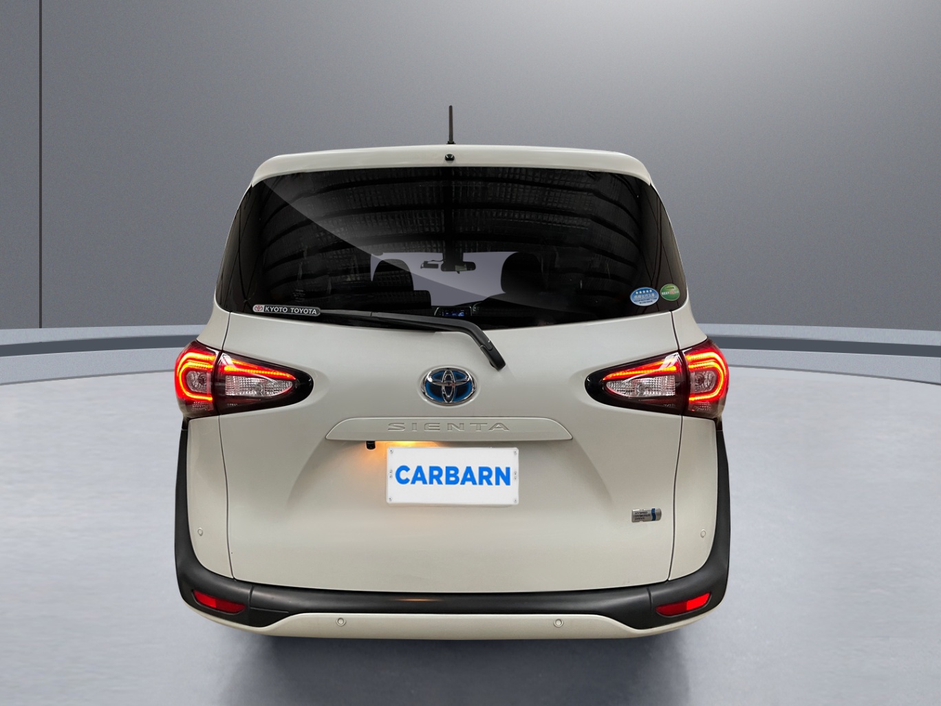 2018 Toyota Sienta Hybrid Wagon 1.5L NHP170, 1NZ-FXE vehicle photo photo 5