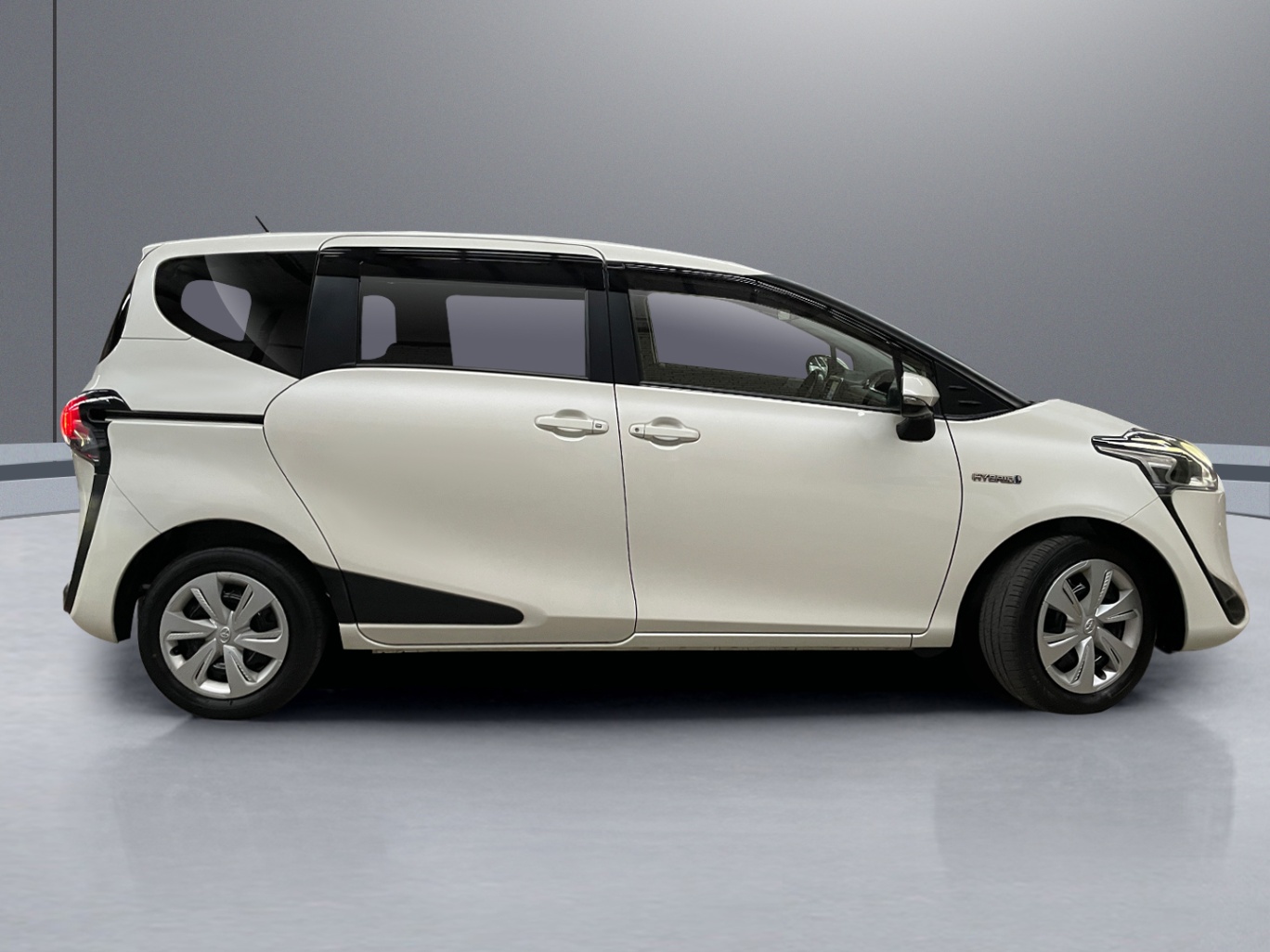 2018 Toyota Sienta Hybrid Wagon 1.5L NHP170, 1NZ-FXE vehicle photo photo 6