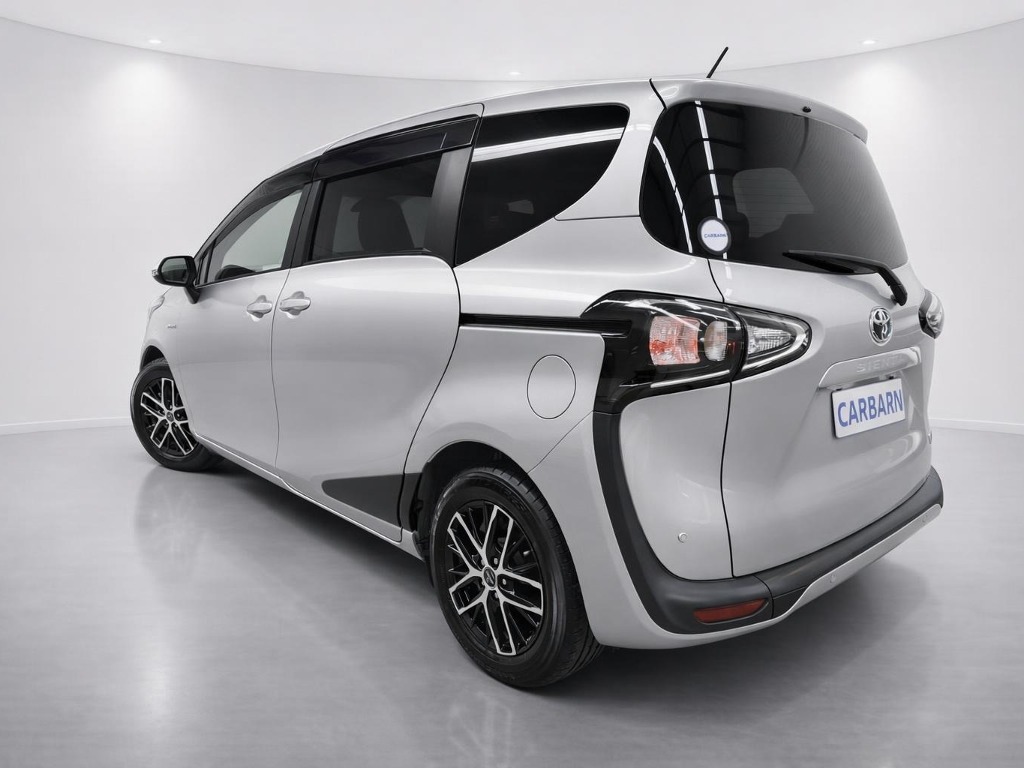 2020 Toyota Sienta G vehicle photo photo 4