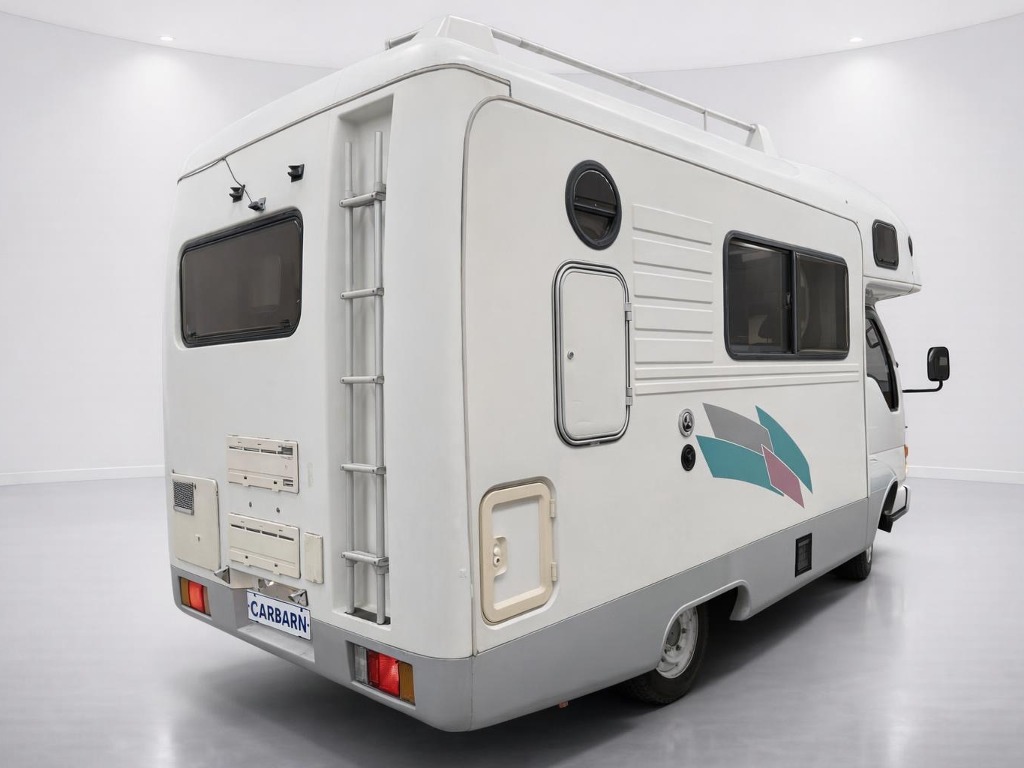 1994 Isuzu ELF Motorhome rear exterior photo 3