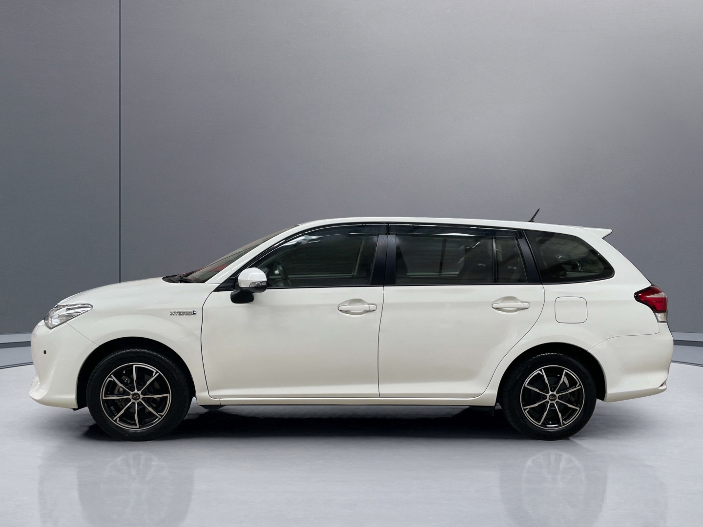 2016 Toyota Corolla Fielder 1.5i Hybrid NKE165G, 1NZFXE vehicle photo photo 8