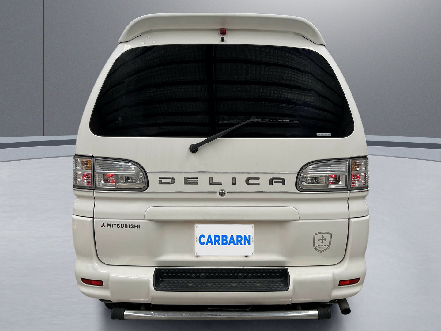 2000 Mitsubishi Delica Space Gear Chamonix vehicle photo photo 5