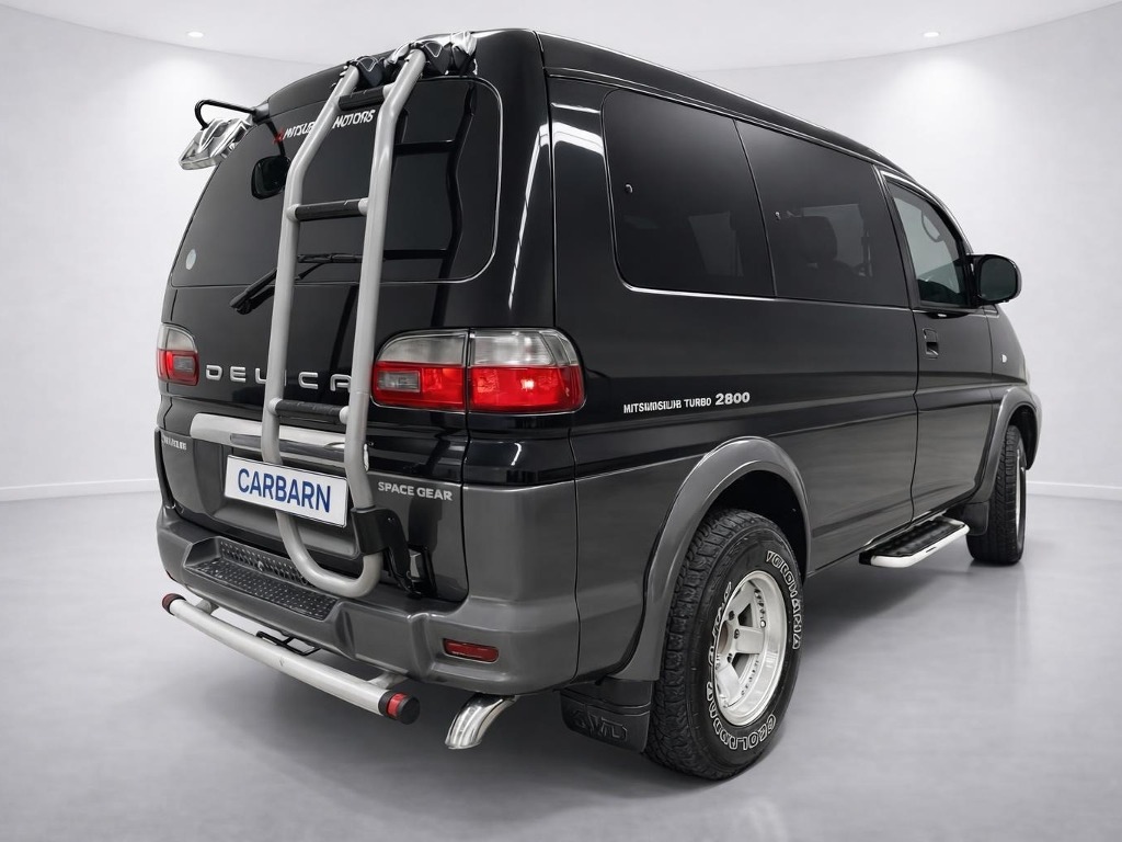 1997 Mitsubishi Delica Space Gear 4WD Exceed vehicle photo photo 6