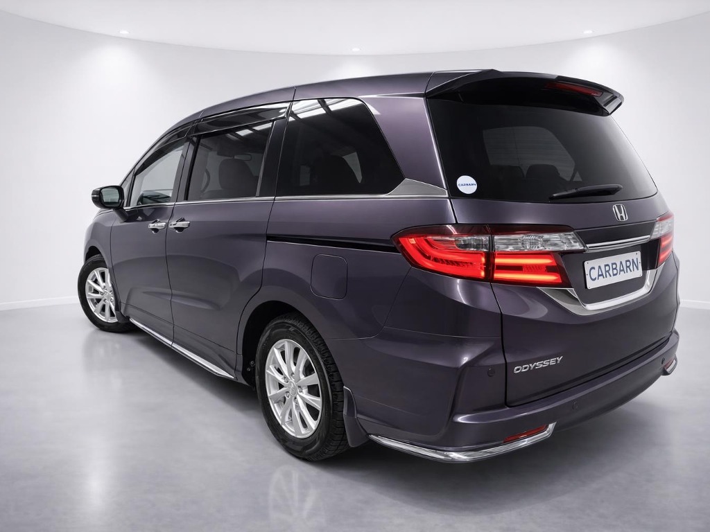 2019 Honda Odyssey Hybrid rear exterior