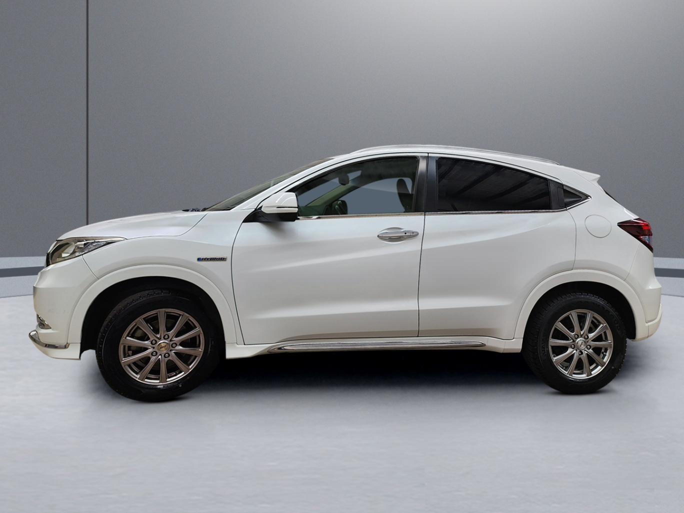 2014 Honda Vezel Hybrid vehicle photo photo 3