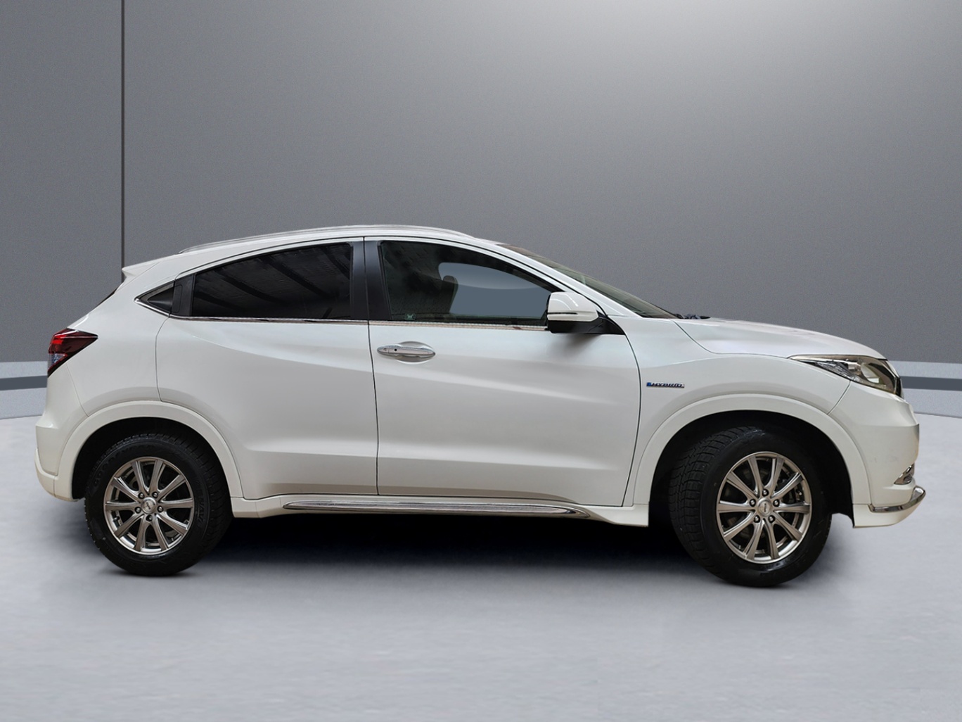 2014 Honda Vezel Hybrid vehicle photo photo 7