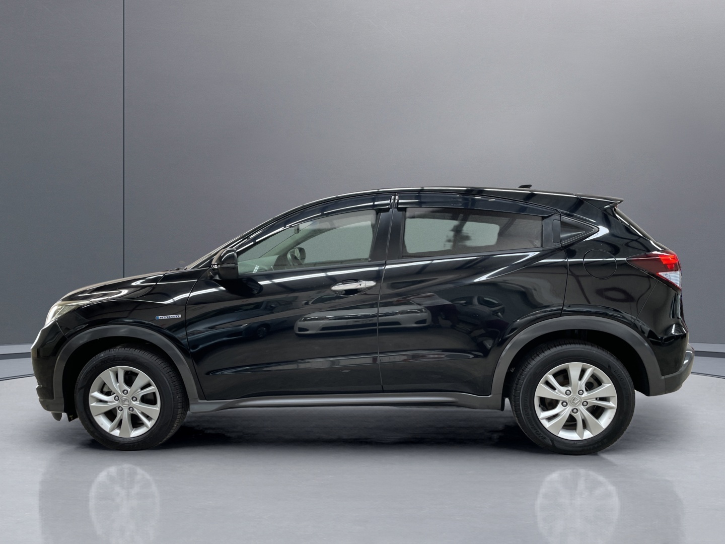 2014 Honda Vezel Hybrid 7 Speed DCT RU3, LEB 1.5L Dohc I-Vtec vehicle photo photo 3