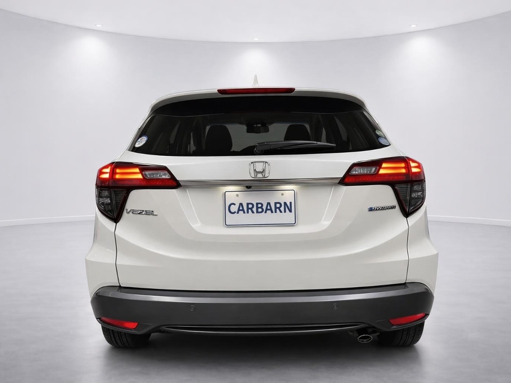 2019 Honda Vezel X rear exterior photo 2