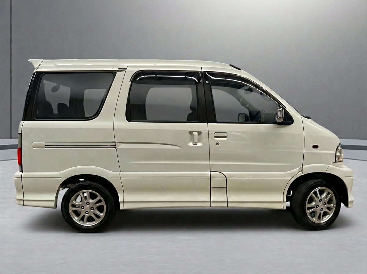 2000 Daihatsu Atrai 7 CX Sport vehicle photo photo 8