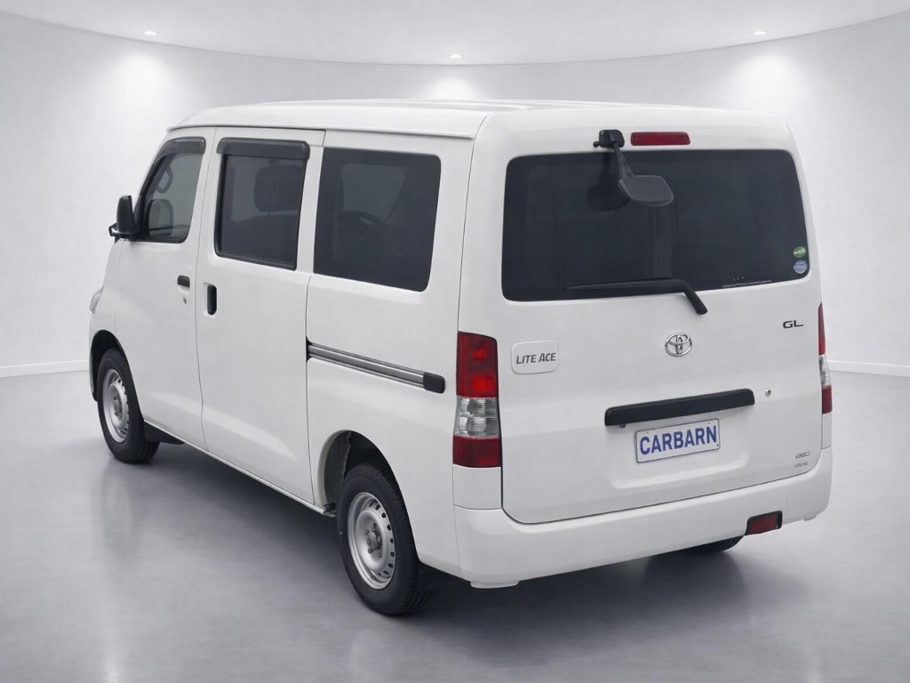 2019 Toyota Liteace GL 4WD rear exterior