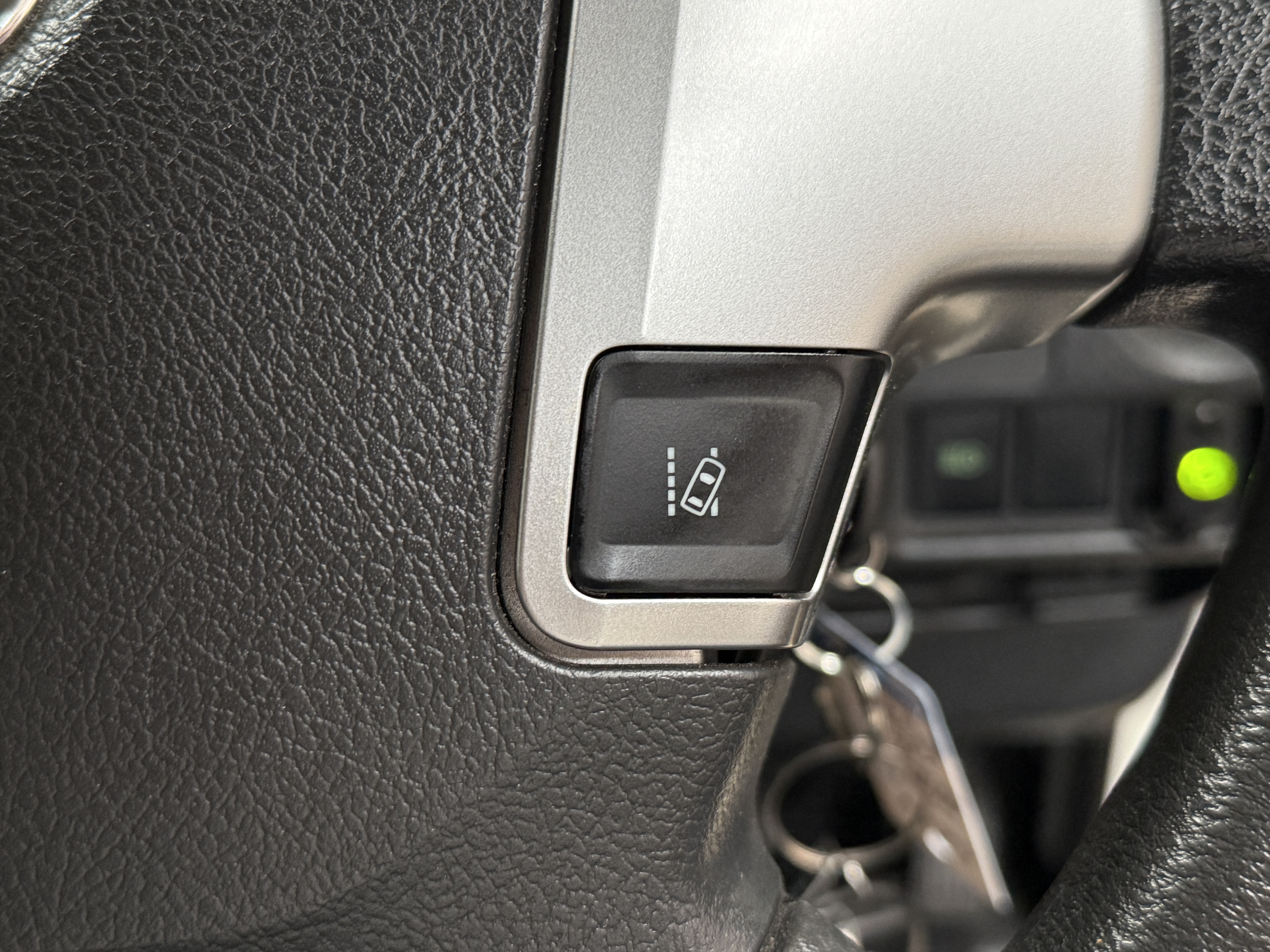 2020 Toyota Hiace DX vehicle photo photo 2